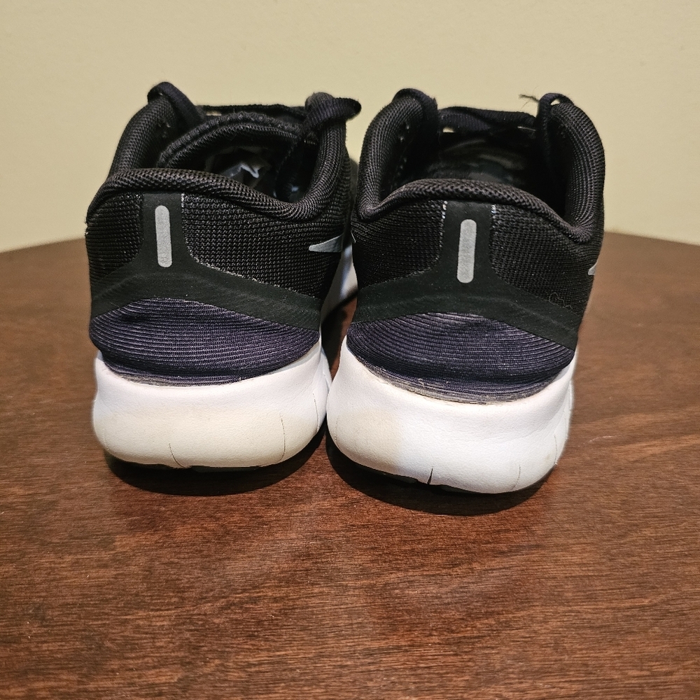 Nike Free run kids sneakers boys size‎ 4y - Picture 3 of 8